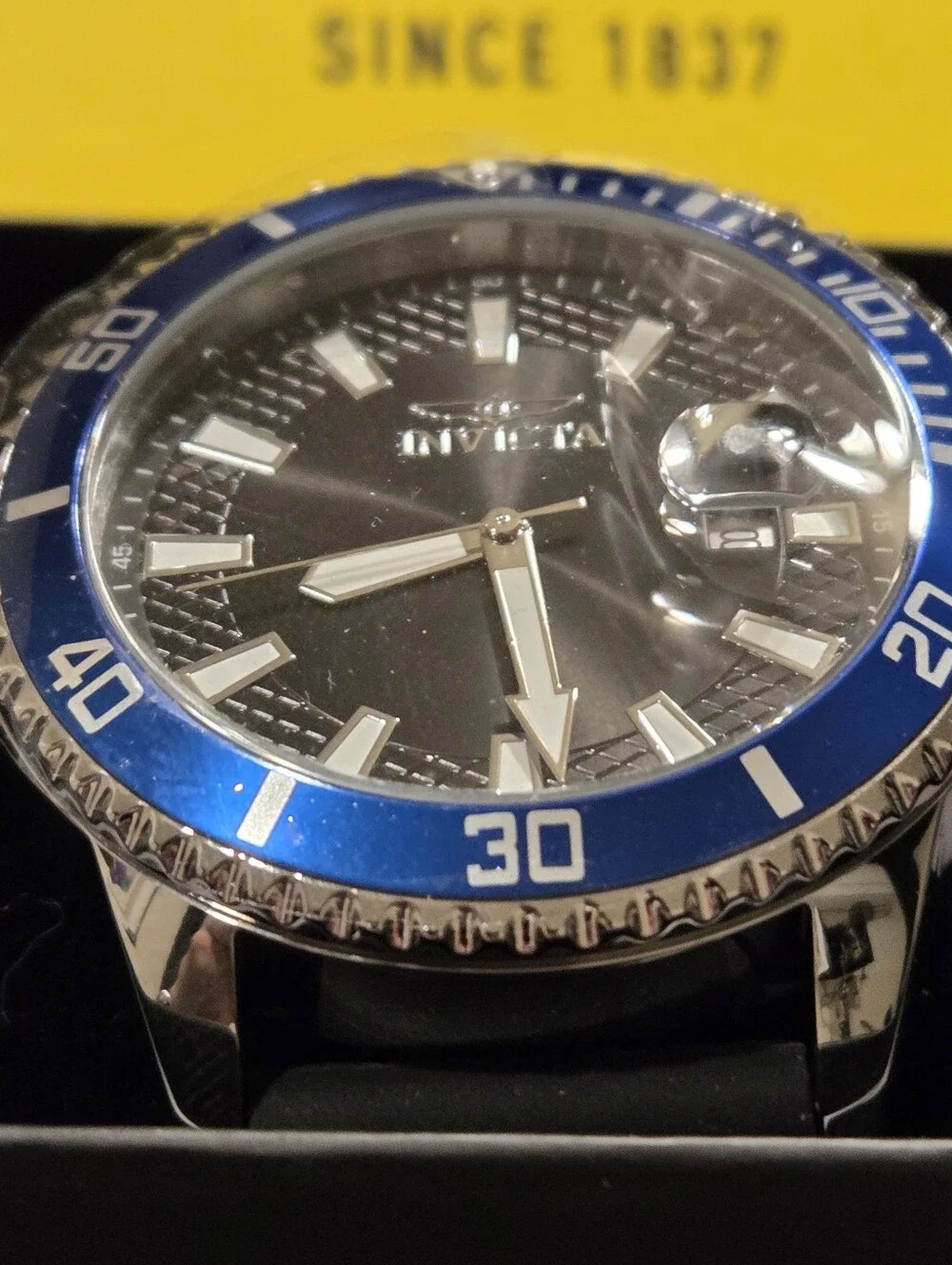 Invicta Pro Diver Men's Watch - 45mm. Black (46089) NIB *$395 Retail*